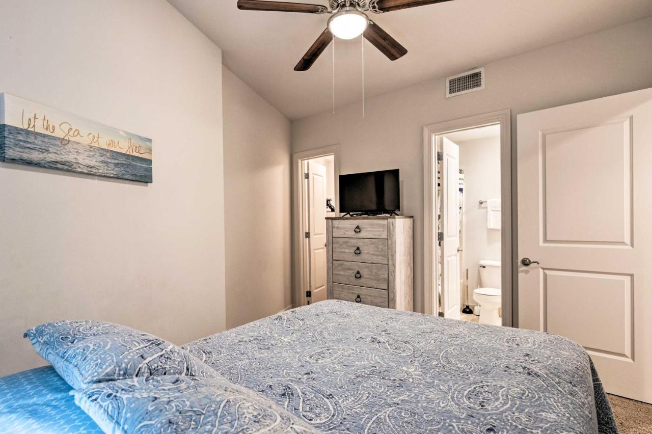 Sunny Beachfront Biloxi Condo With Resort Amenities! Exterior photo